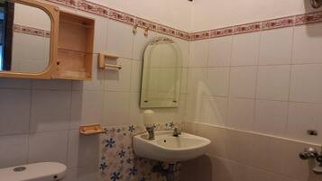 Shower, towels, soap