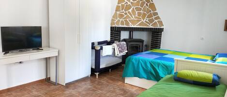 Cabana | Edredons de pluma, escrivaninha, Wi-Fi de cortesia, roupa de cama