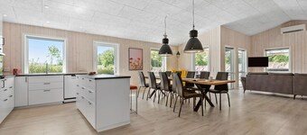 Beautiful home in Hemmet with WiFi