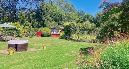 Cottage l'Atelier, aire de loisirs avec piscine