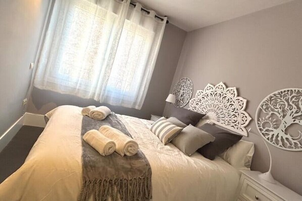 4 Schlafzimmer, Zimmersafe, Bügeleisen/Bügelbrett, Reisekinderbett