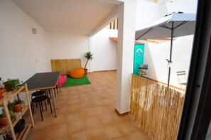 Terrace/patio - Surf Vibe Guest House (Faro)