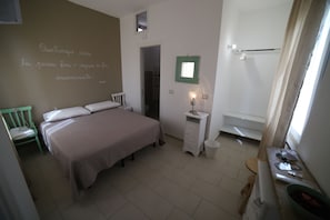 Panoramic Double or Twin Room | Free minibar items, in-room safe, individually decorated - LE DIMORE DEGLI ARTISTI (Venosa)