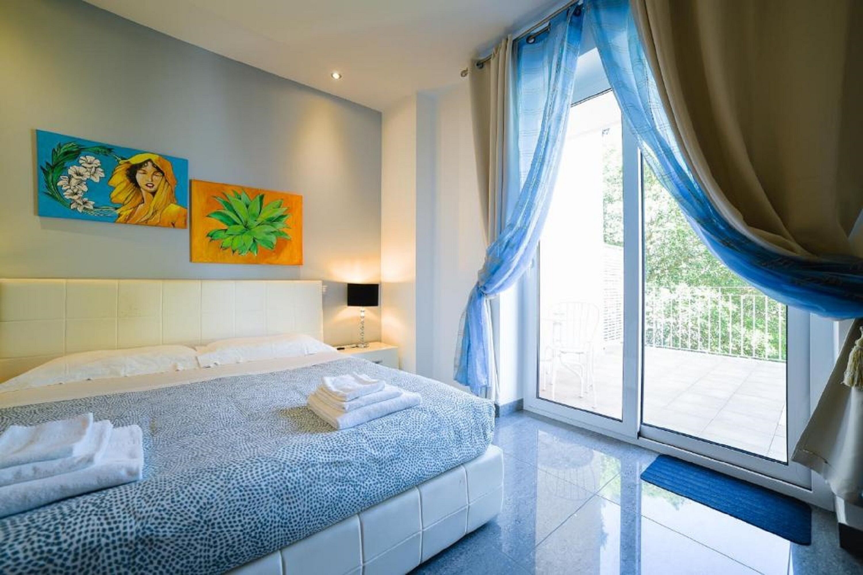 Chambre Supérieure | Couette en duvet d'oie, coffres-forts dans les chambres, bureau