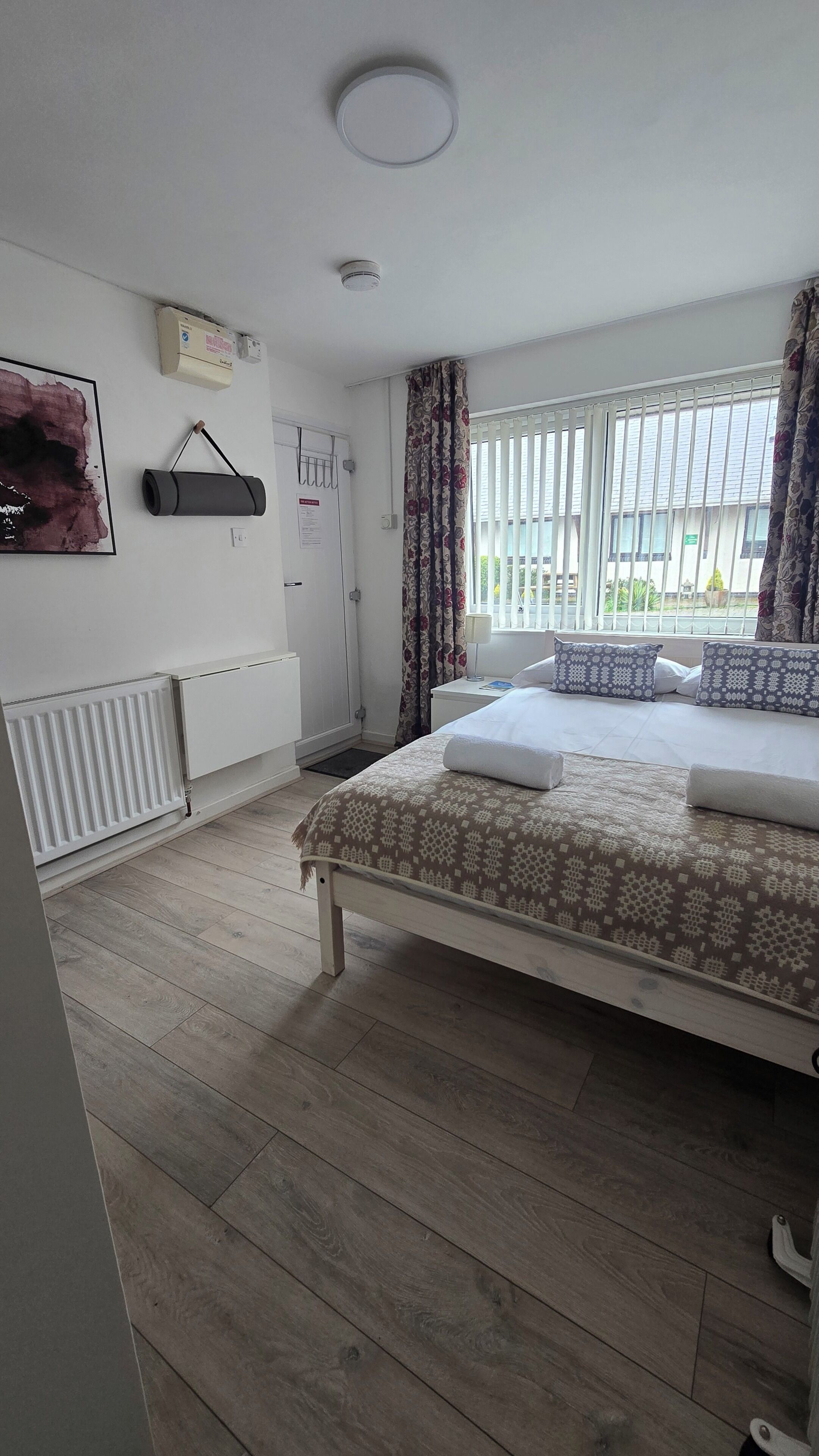 Habitación doble estándar | Wifi gratis y ropa de cama 