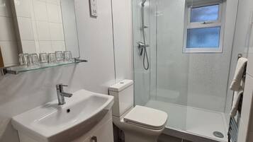 Standard Double Room | Bathroom | Shower, soap, toilet paper