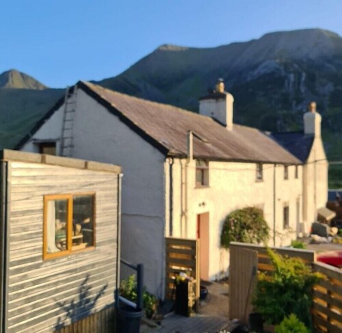 Snowdonia Mountain Lodge