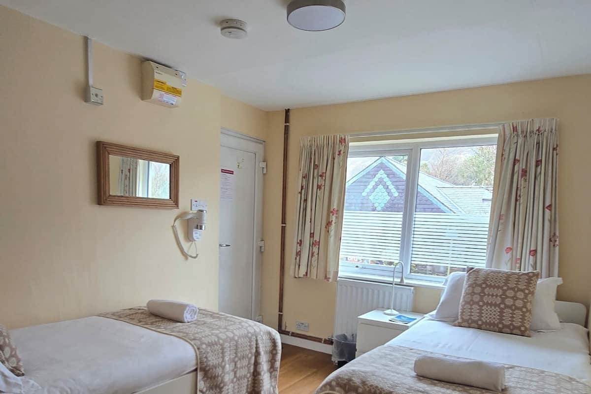 Wifi gratis y ropa de cama