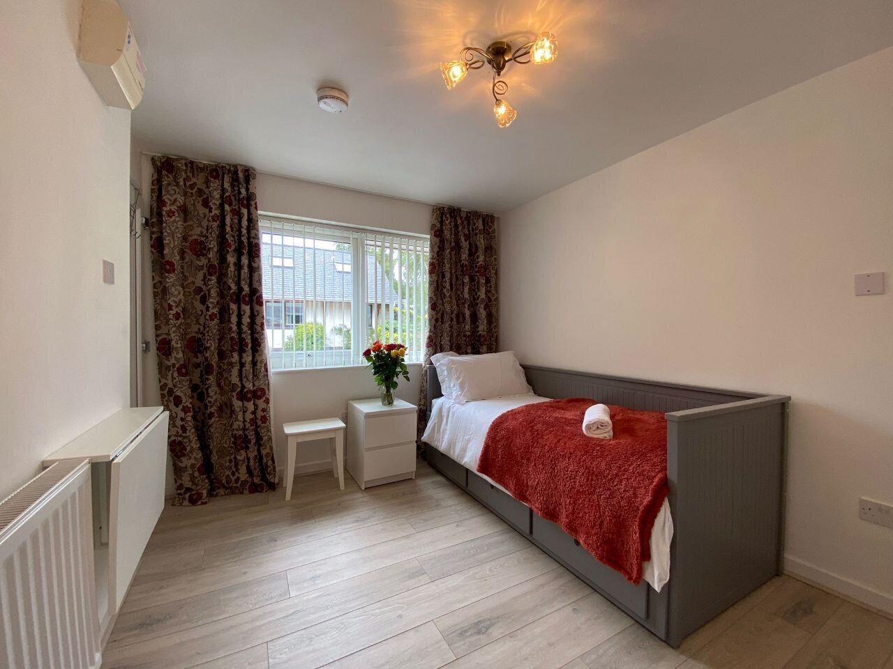 Standard-Einzelzimmer, Bergblick | Kostenloses WLAN, Bettwäsche