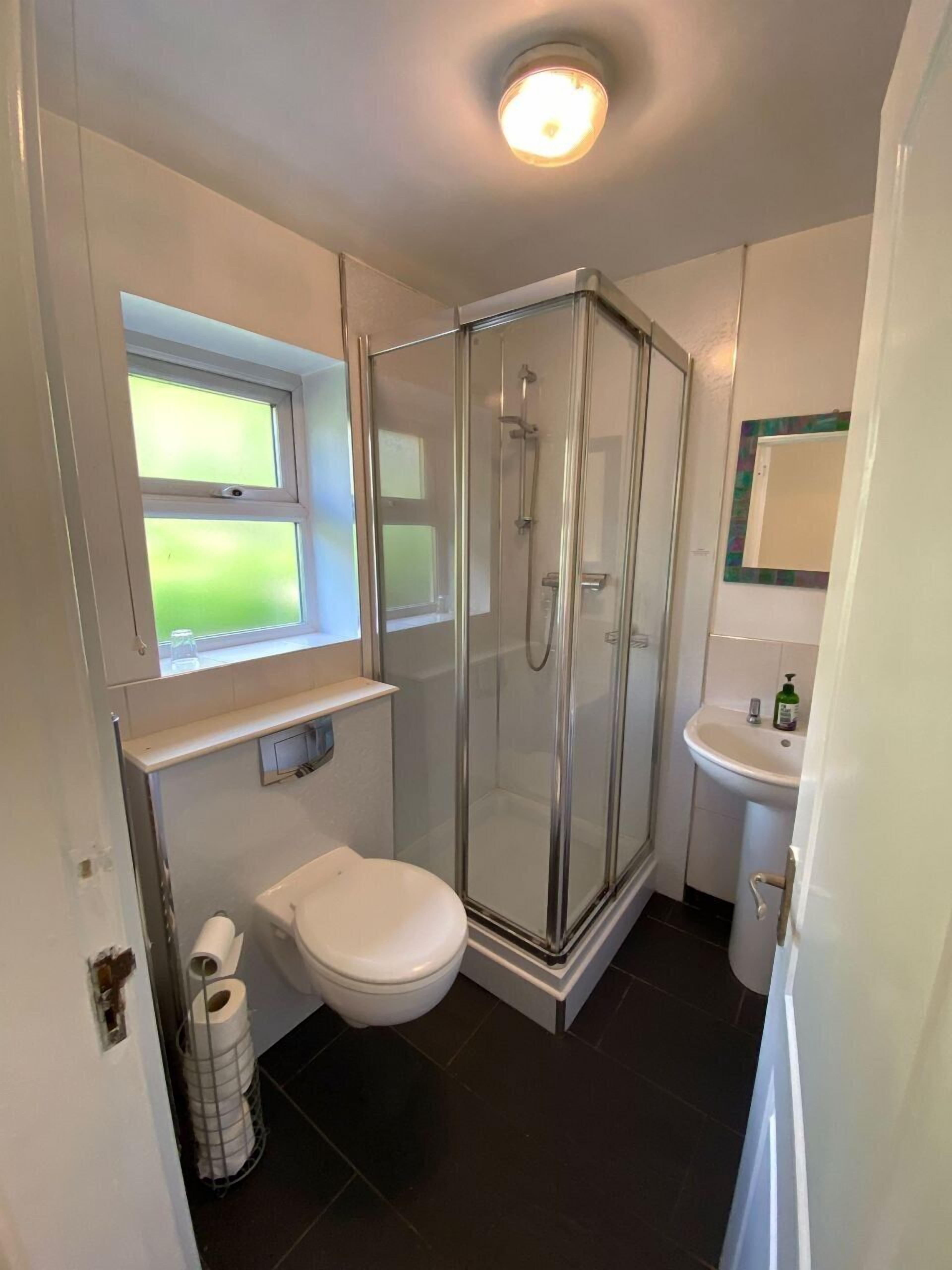 標準單人房, 山景 | 浴室 | 淋浴設備、肥皂、衛生紙