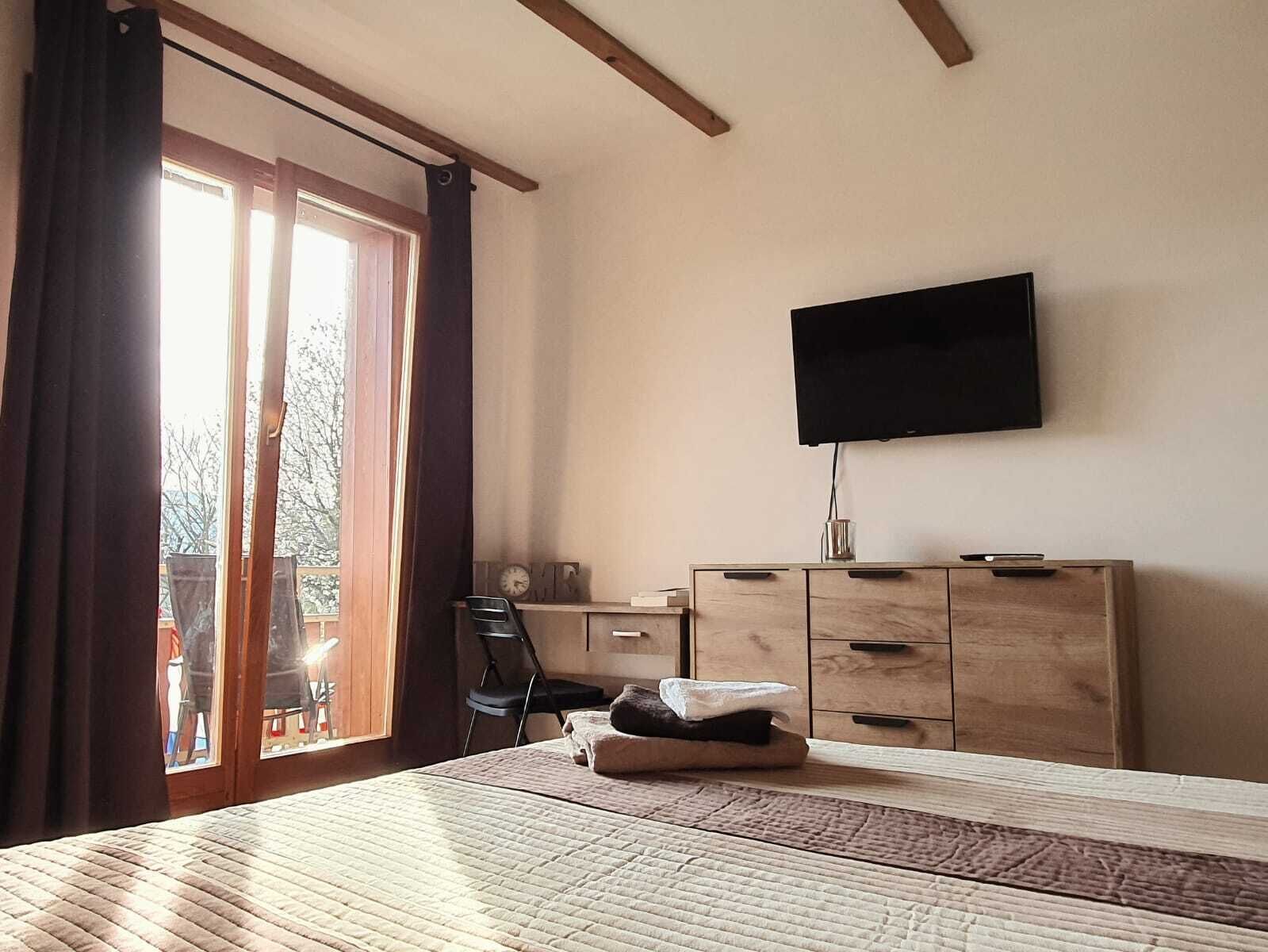 1 bedroom, free WiFi, bed sheets