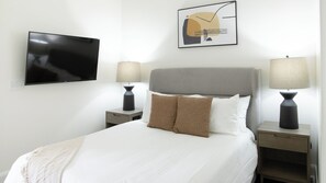 1 bedroom, desk, iron/ironing board, WiFi