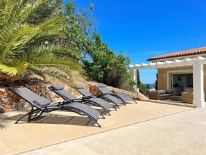 Terrace/patio - Villa Avec Piscine, Plage et Crique à Pied, 4 Chambres (Saint-Raphaël)