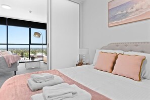 1 habitación, tabla de planchar con plancha, wifi y ropa de cama 