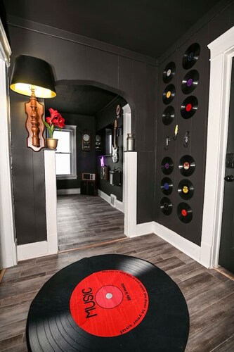 Cleveland’s Legends' Lair | Themed | Sleeps 4