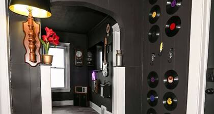 Cleveland’s Legends' Lair | Themed | Sleeps 4
