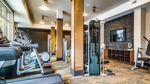 Fitness facility - Landing | Beautiful 1BD, Game Room, Pool (Austin)