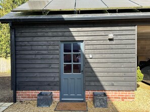 Cabin | Exterior - Romantic King Bed Countryside Couples Cabin (Salisbury)