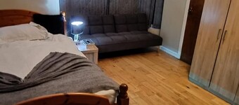 Charming 1-bed Studio in Leeds