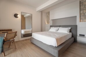 Premier Villa | In-room safe, soundproofing, iron/ironing board, free WiFi - Piccadill Luxury Villas (Pylos-Nestoras)