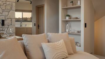 Panoramic Villa | Ruang tamu | 32 inci sebuah televisyen pintar dengan kabel