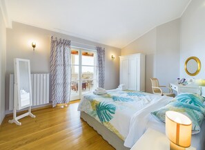 5 bedrooms, iron/ironing board, free WiFi, bed sheets - Villa Azzurra by Villas Guide (Sveti Lovrec)