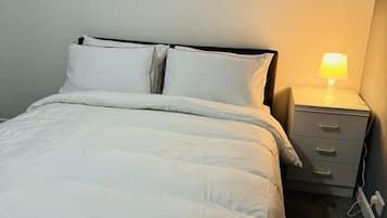 House | 3 bedrooms, free WiFi, bed sheets