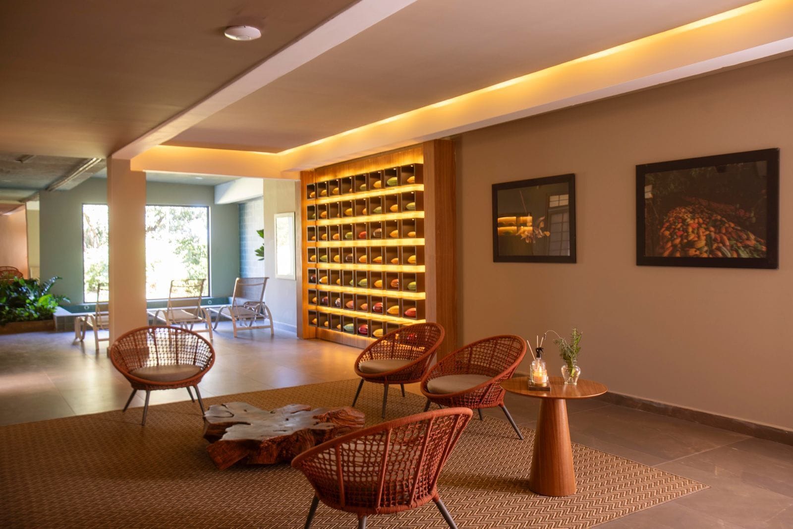 3 treatment rooms, massages