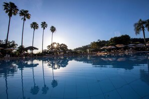 Indoor pool, outdoor pool - Bendito Cacao Family Resort (Águas de Lindóia)