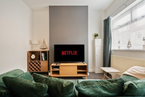 Grimsby City Centre Stay | Free Parking