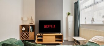 Grimsby City Centre Stay | Free Parking