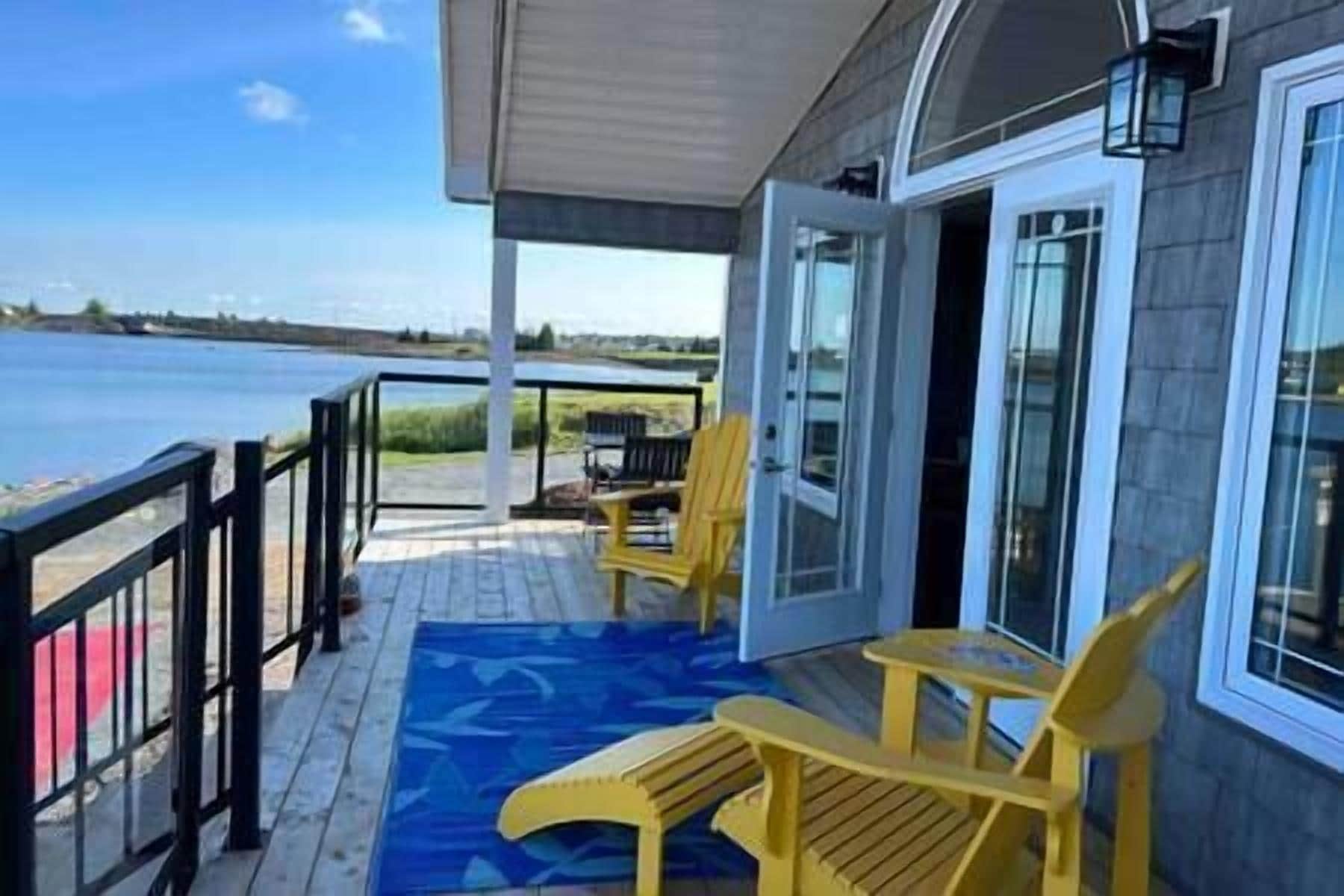 Private Deck (1)