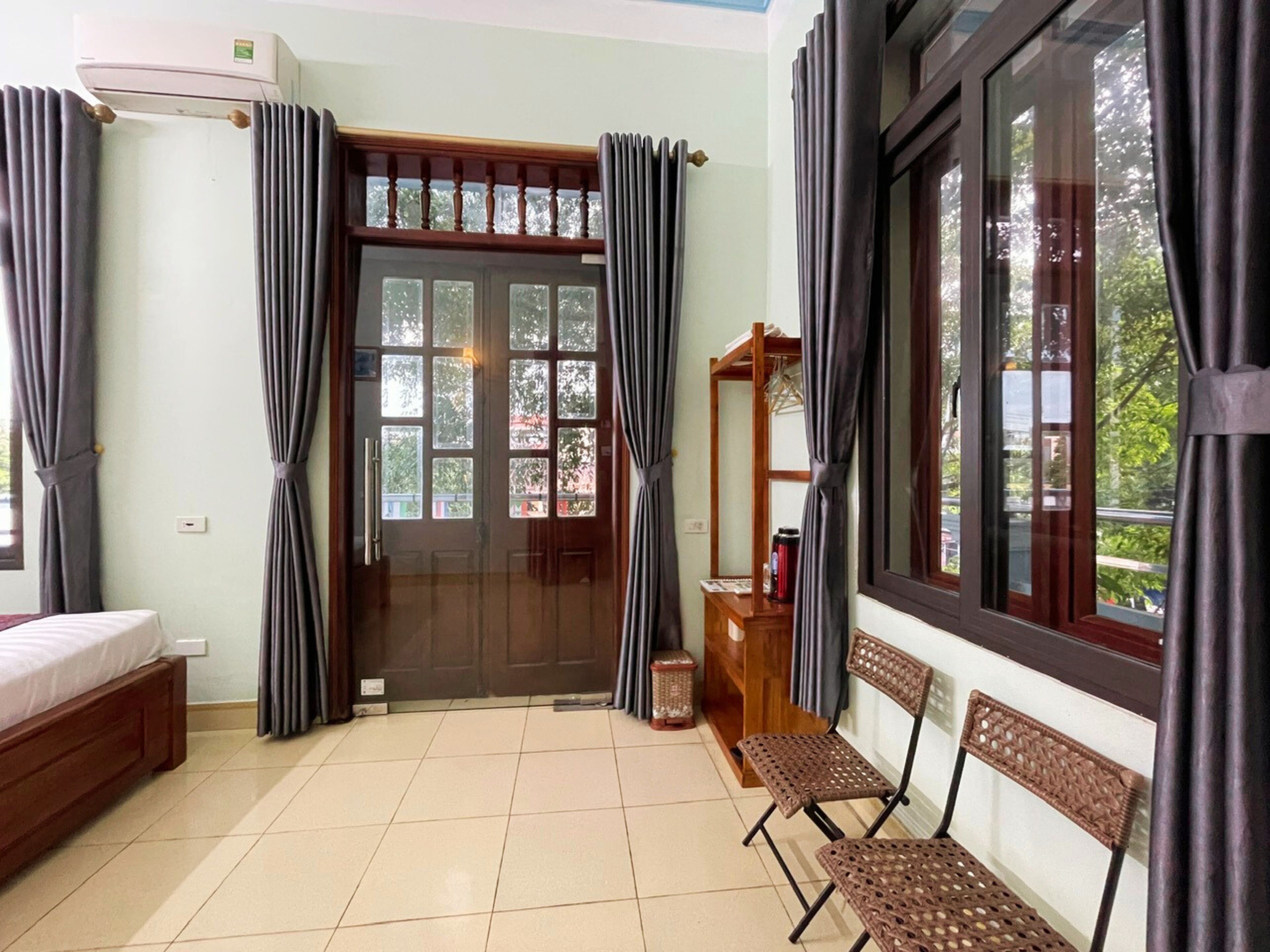 Comfort Room, City View | Premium bedding, down comforters, memory foam beds