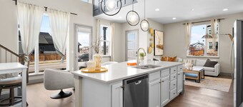 Modern Aurora Retreat | Near Airport & Gaylord | Mountain Views