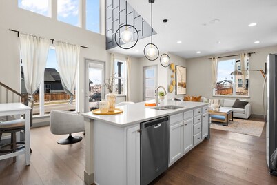 Modern Aurora Retreat | Near Airport & Gaylord | Mountain Views