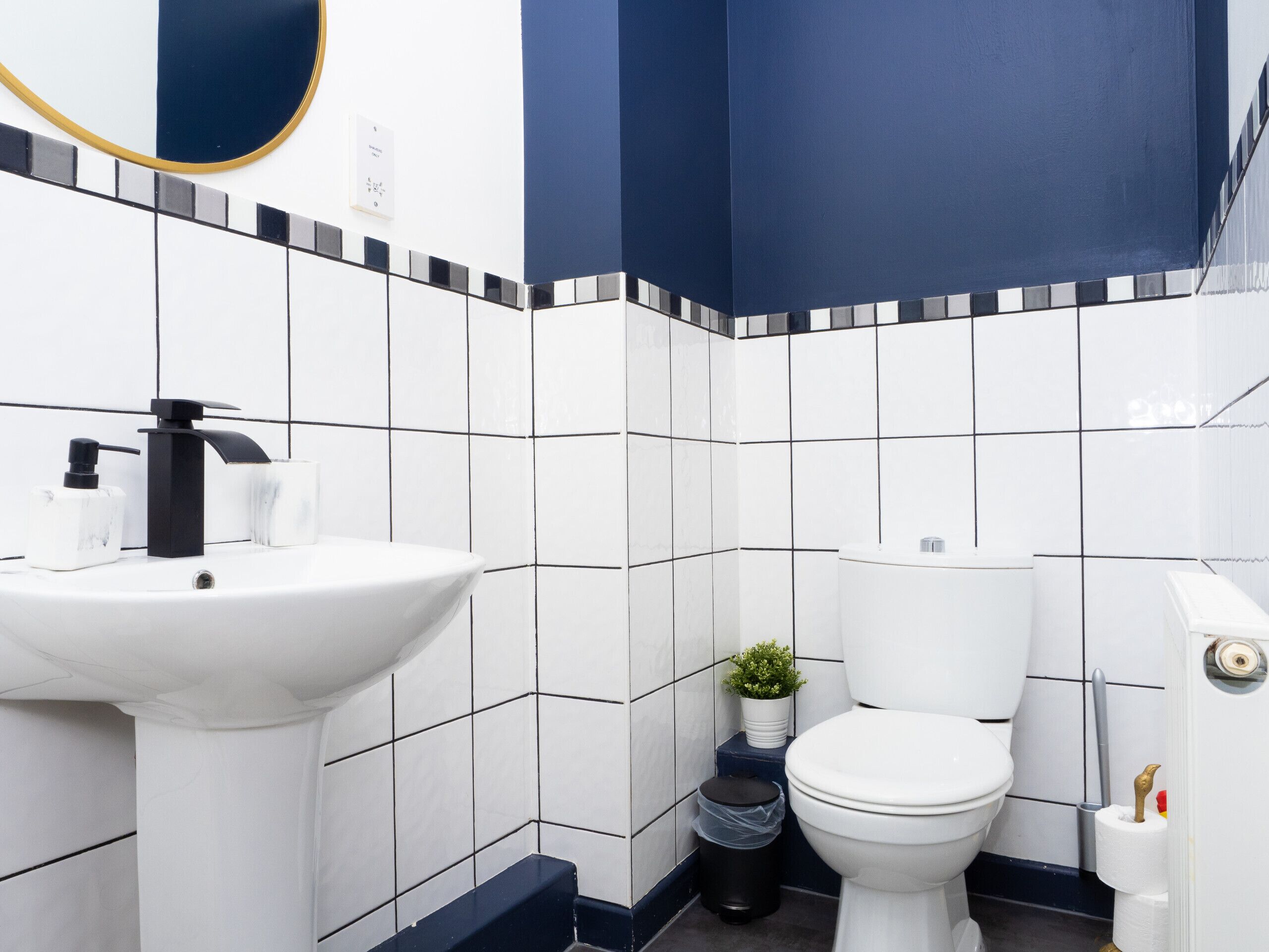 Doccia, asciugacapelli, asciugamani