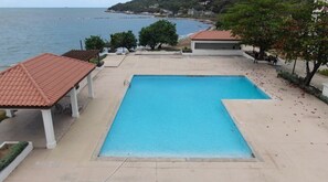 Outdoor pool -   ROPER'S PLACE...Bayfront apartment/Balcony view Close to Kingston/Airport
 (Portmore)