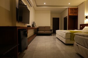 Cubrecamas, wifi gratis y ropa de cama 