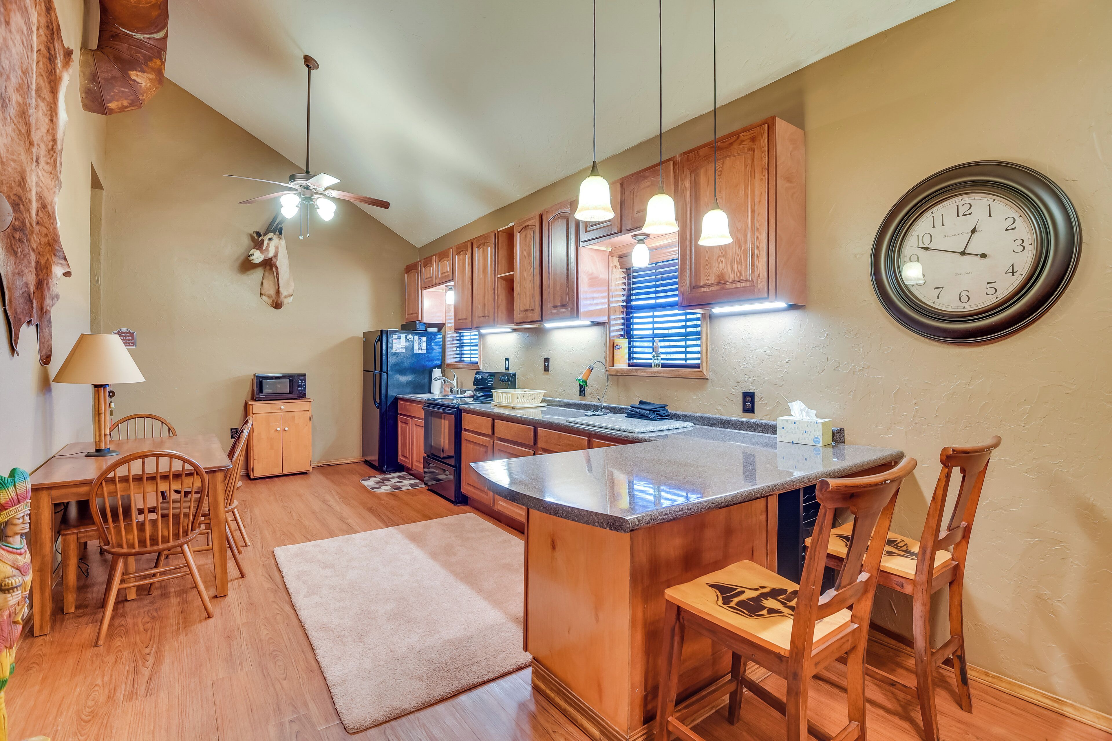 House (2 Bedrooms) | Interior