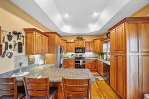 Mikrowelle, Ofen, Herdplatte, Geschirrspüler