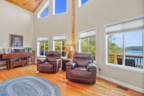 Interior - Luxury Douglas Lake Chalet - Great Location! (Dandridge)