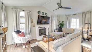 House (4 Bedrooms) | Interior