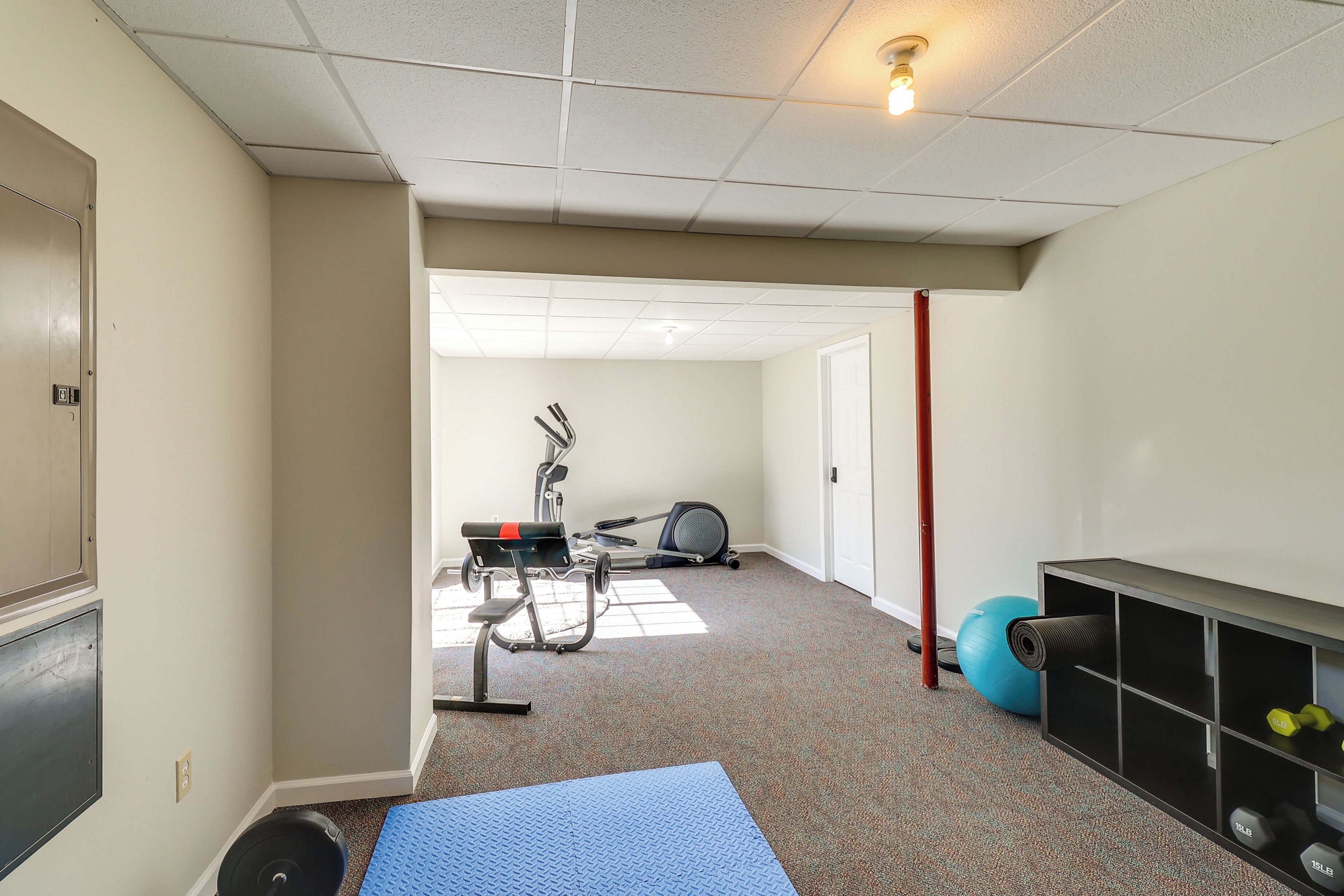 المنشأة من الداخل