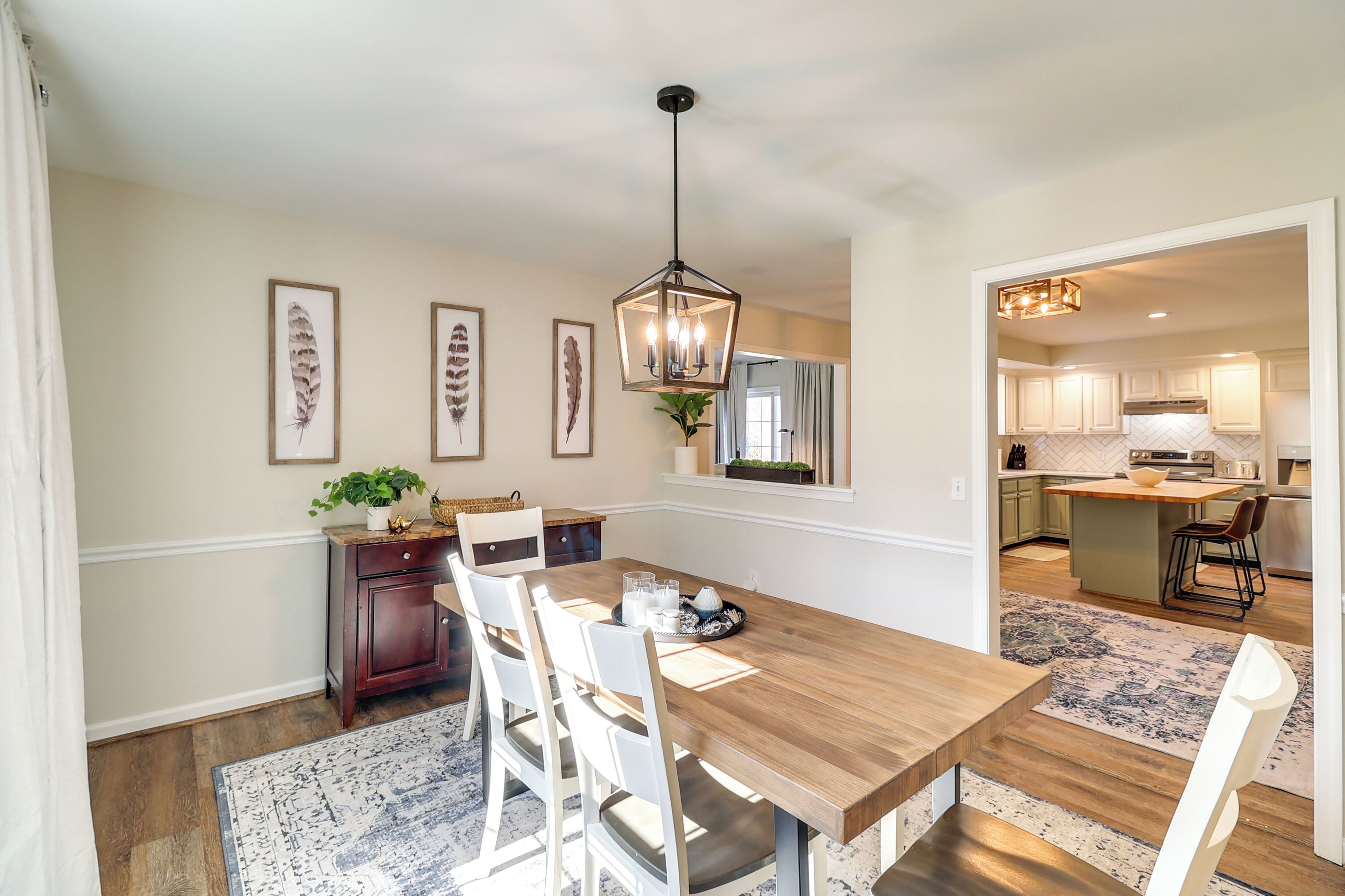 House (4 Bedrooms) | Interior