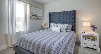 3 Mi to Ocean City Boardwalk: Townhome w/ 2 Decks