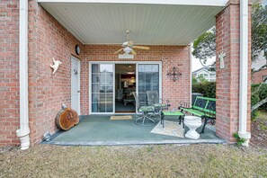 Interior - Private Patio + Resort Perks: Myrtle Beach Retreat (Socastee)