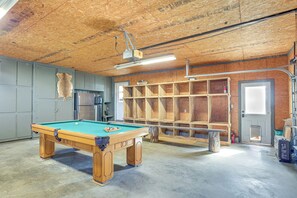 Interior - Boat Dock on Reelfoot Lake: Tiptonville Retreat (Tiptonville)
