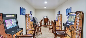 Smethport Vacation Rental w/ Fireplace & Lake View