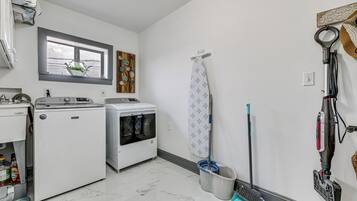 Casa (4 Bedrooms) | Interior