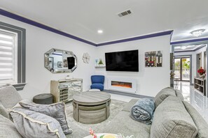 House (4 Bedrooms) | Interior - Waterfront Slidell Home w/ Patio: 3 Mi to Beach! (Slidell)